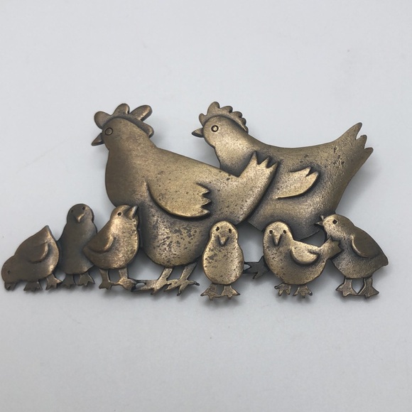 Vintage JJ Jonette Jewelry Gold Tone Hen & Chicks Brooch Pin Chicken Farm - Picture 1 of 5